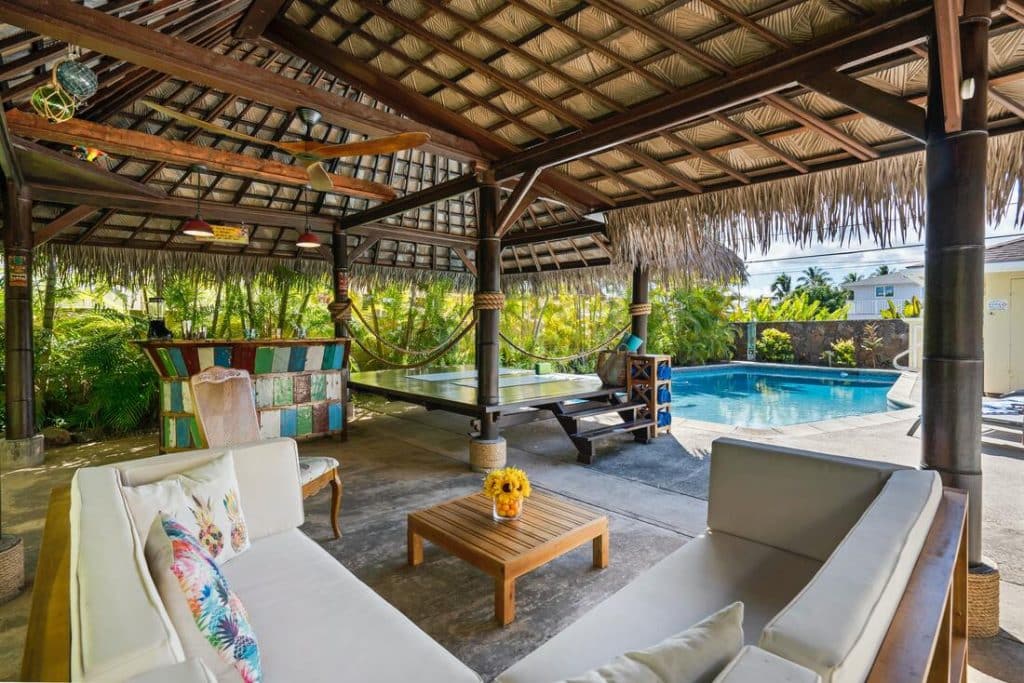 Read more about the article 4 Reasons Why To Get A Shade Sail
