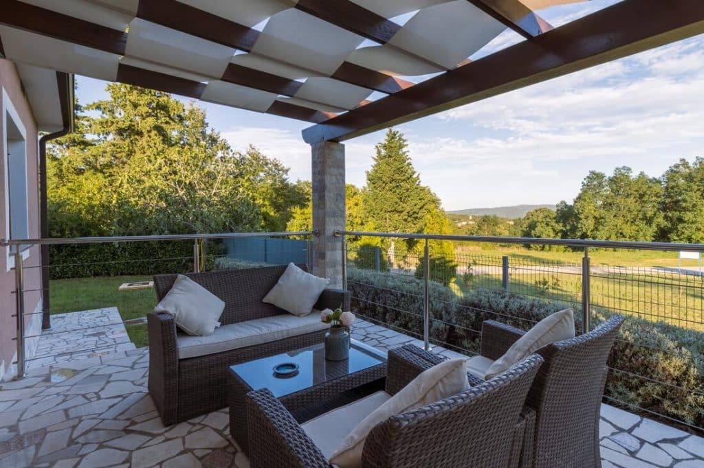 Read more about the article Transform Your Patio with These Top 5 Cover Types and Materials
