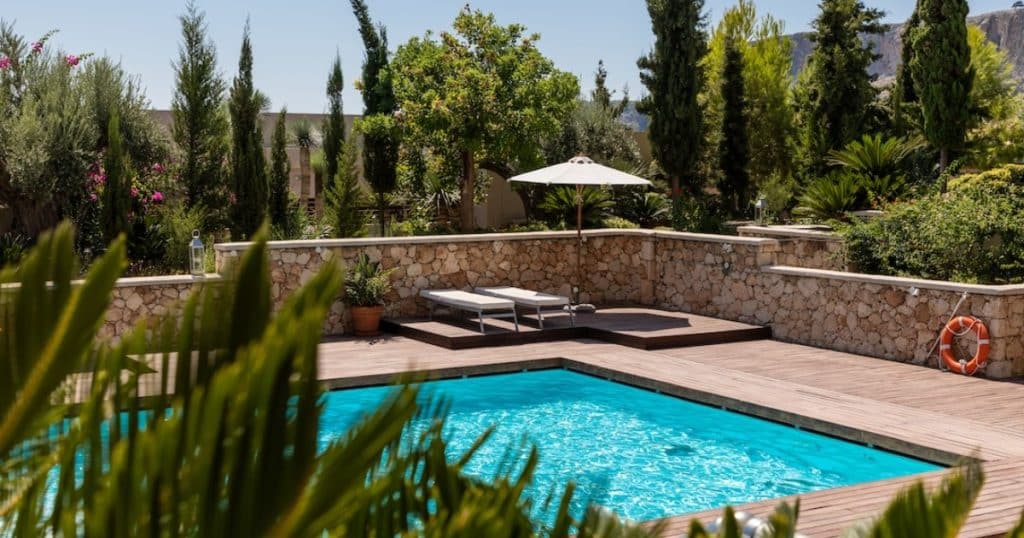 Read more about the article Stay Sun-Smart: Tips for Properly Installing and Maintaining Shade Sails
